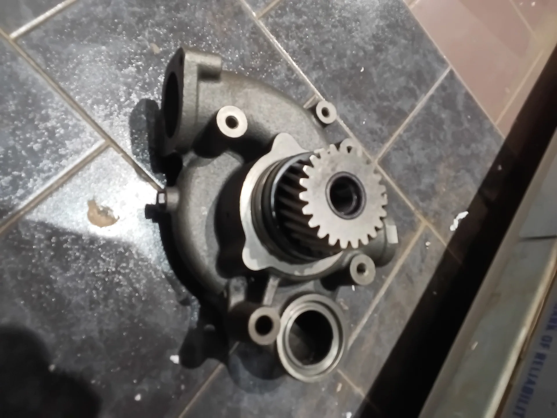 Pompe Ã  Eau VOLVO