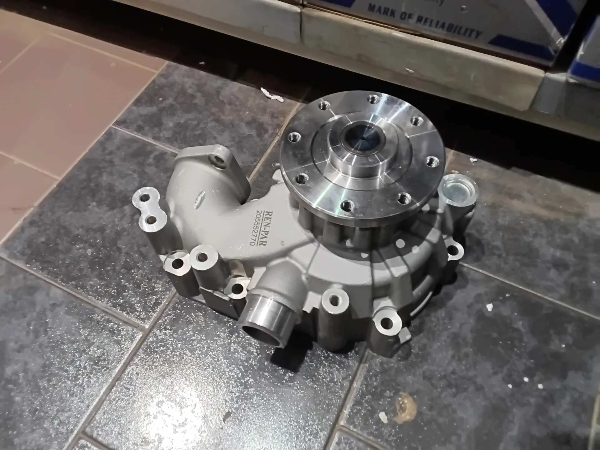 Pompe Ã  Eau VOLVO