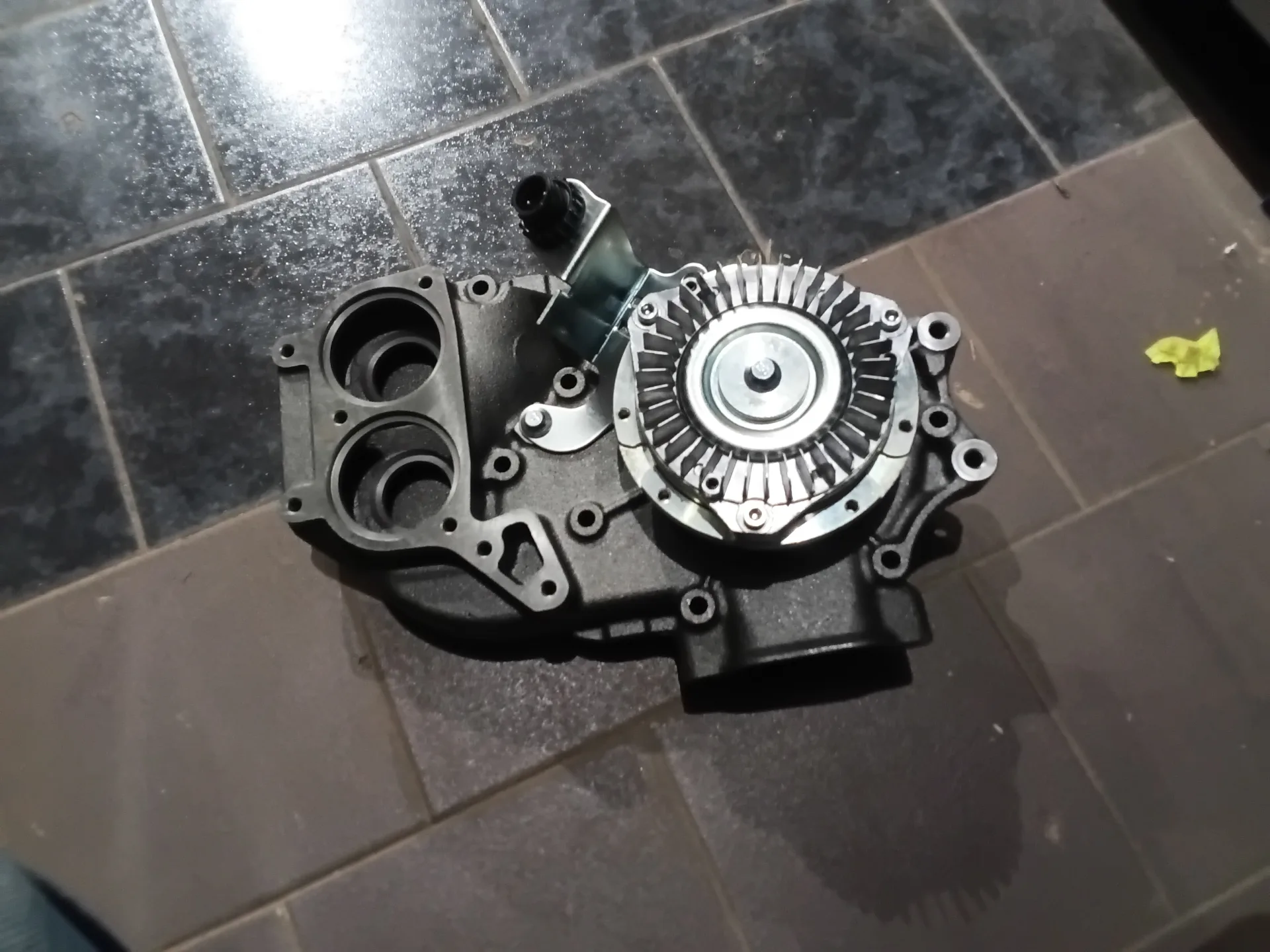 Pompe Ã  Eau MERCEDES-BENZ