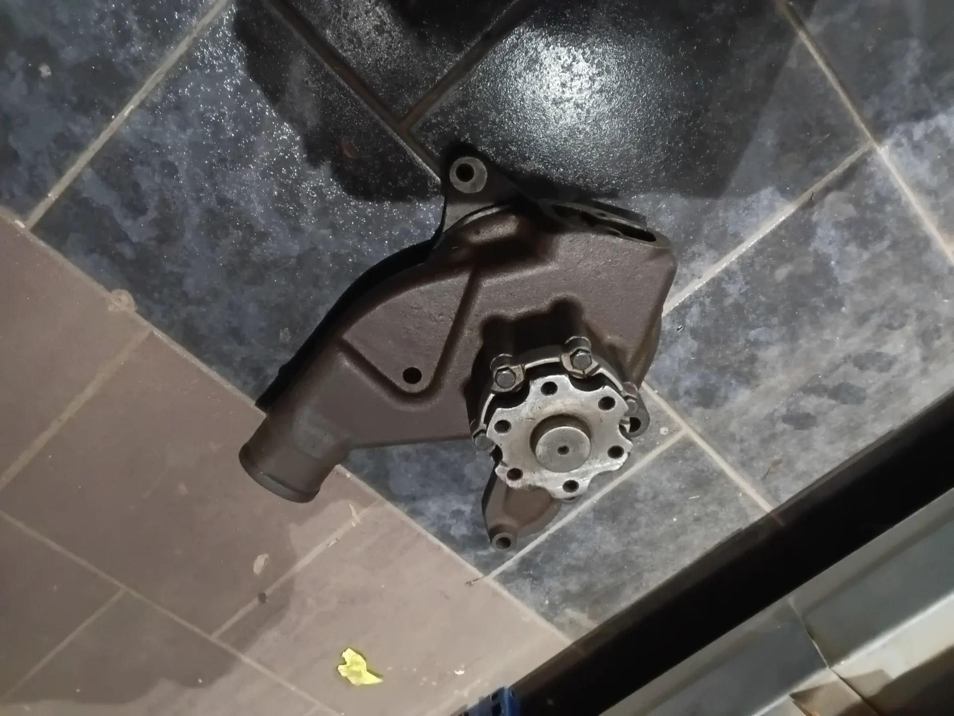 Pompe Ã  Eau Mercedes-Benz