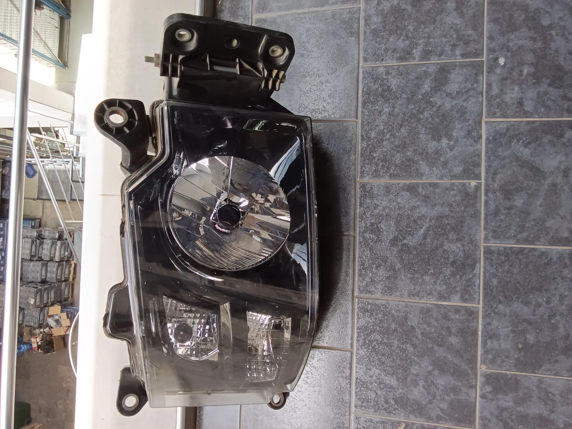 Phare RENAULT TRUCK Droite