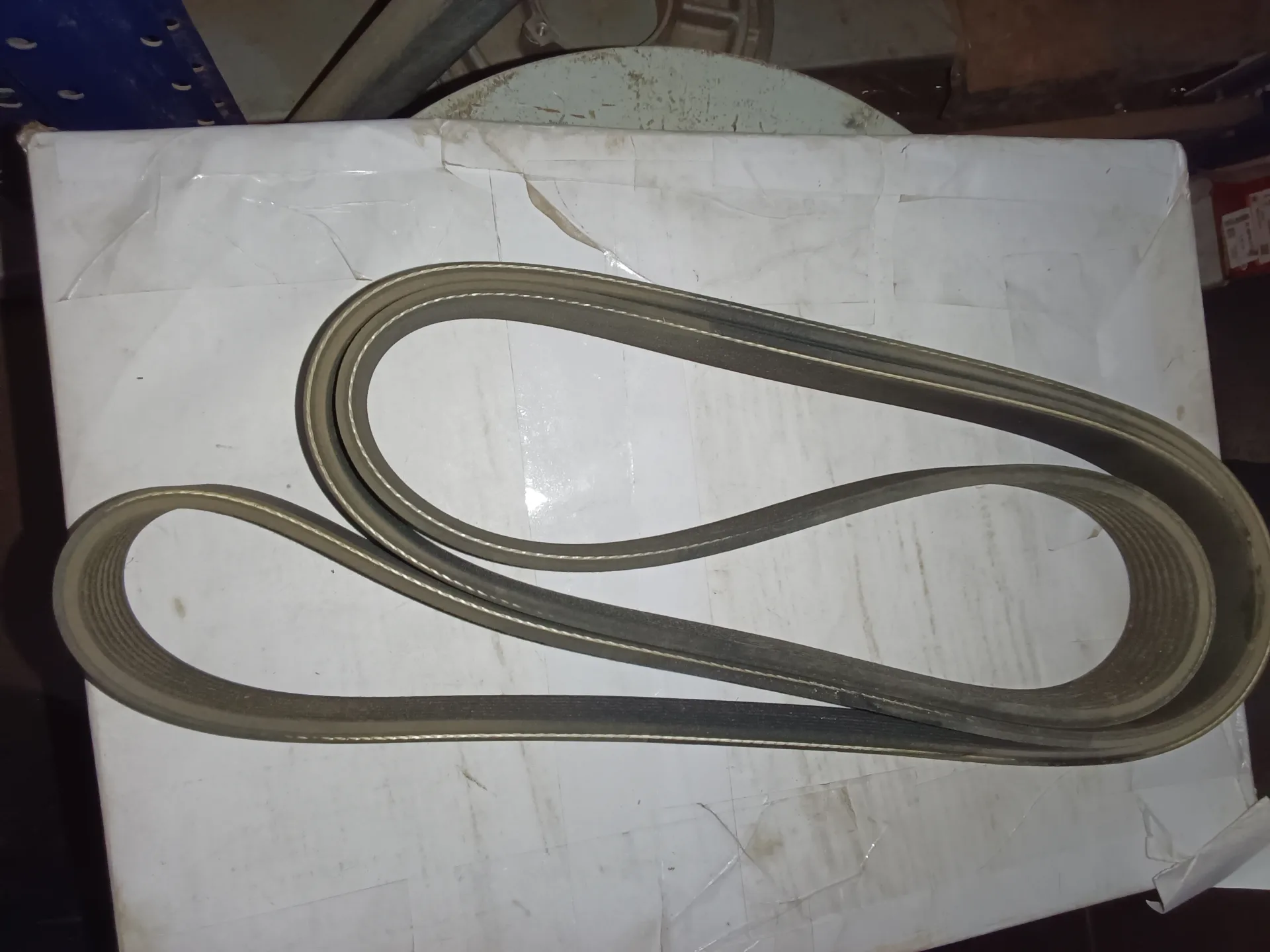Courroie Radiateur 8PK1880