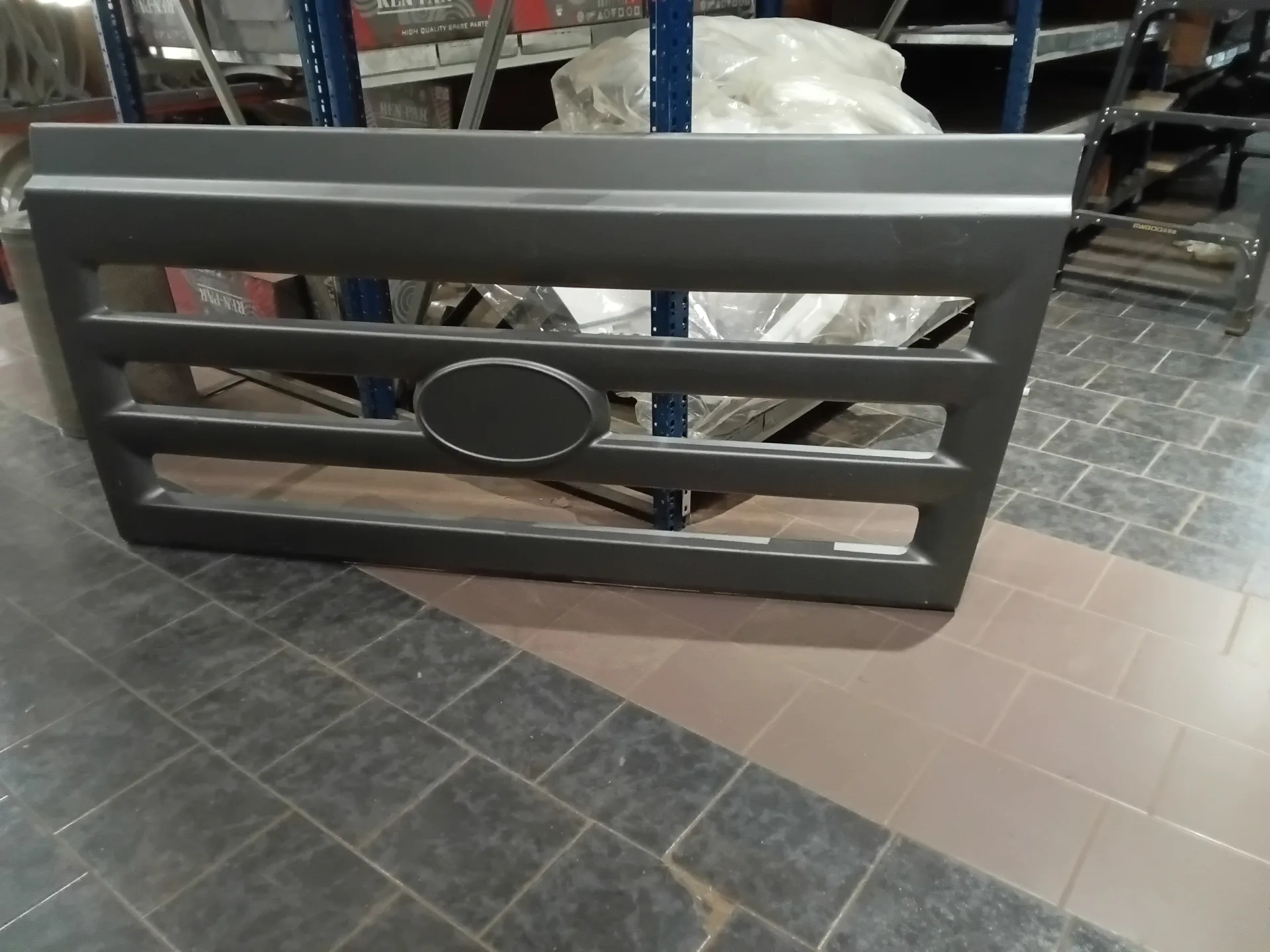 Calandre avec Grille