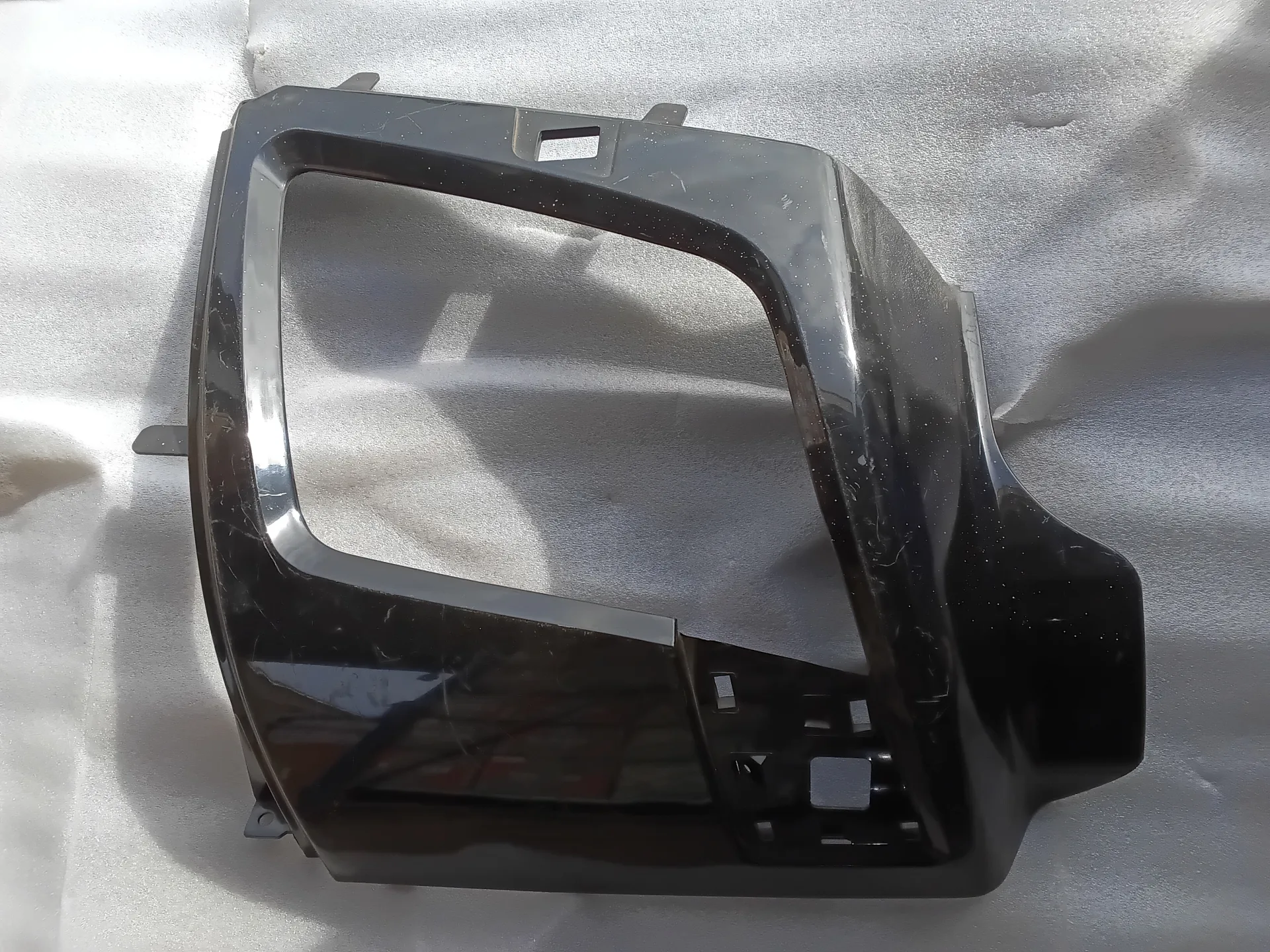Cercle Phare Gauche VOLVO
