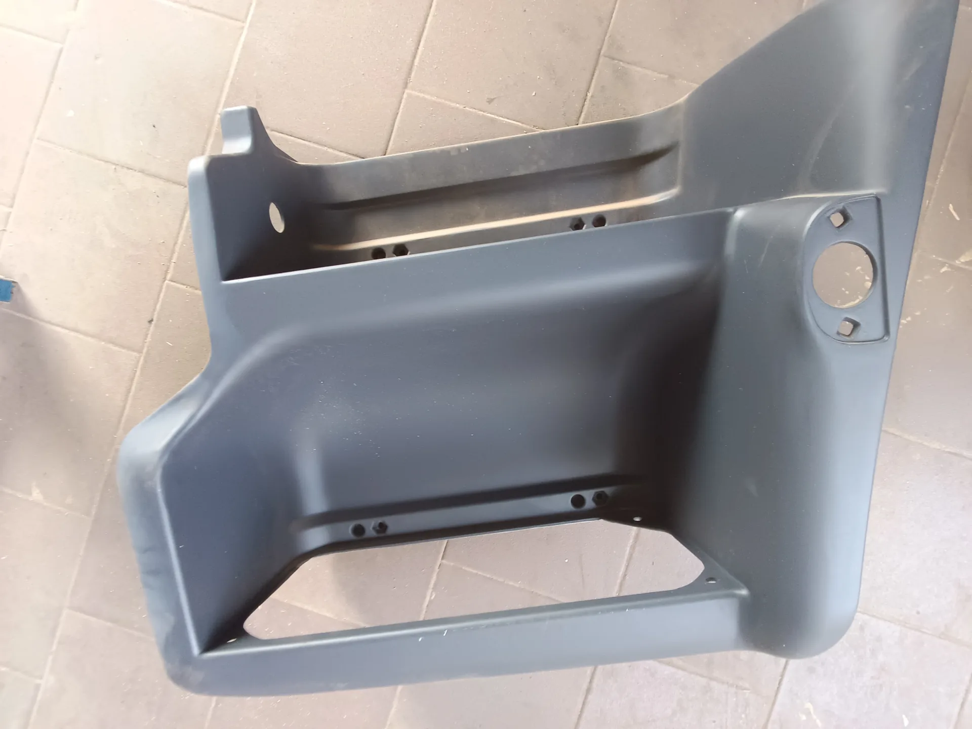 Marchepied Gauche, RENAULT