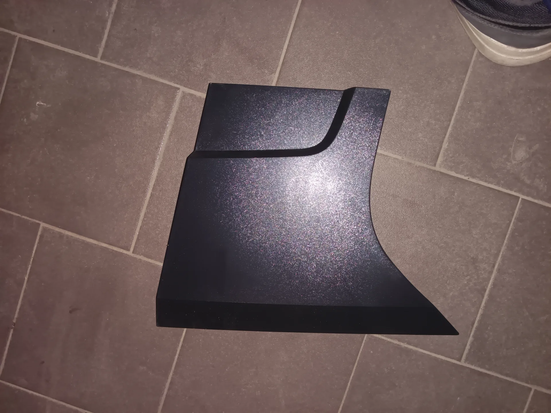 Panneau De Garniture Gauche Pour Calandre VOLVO