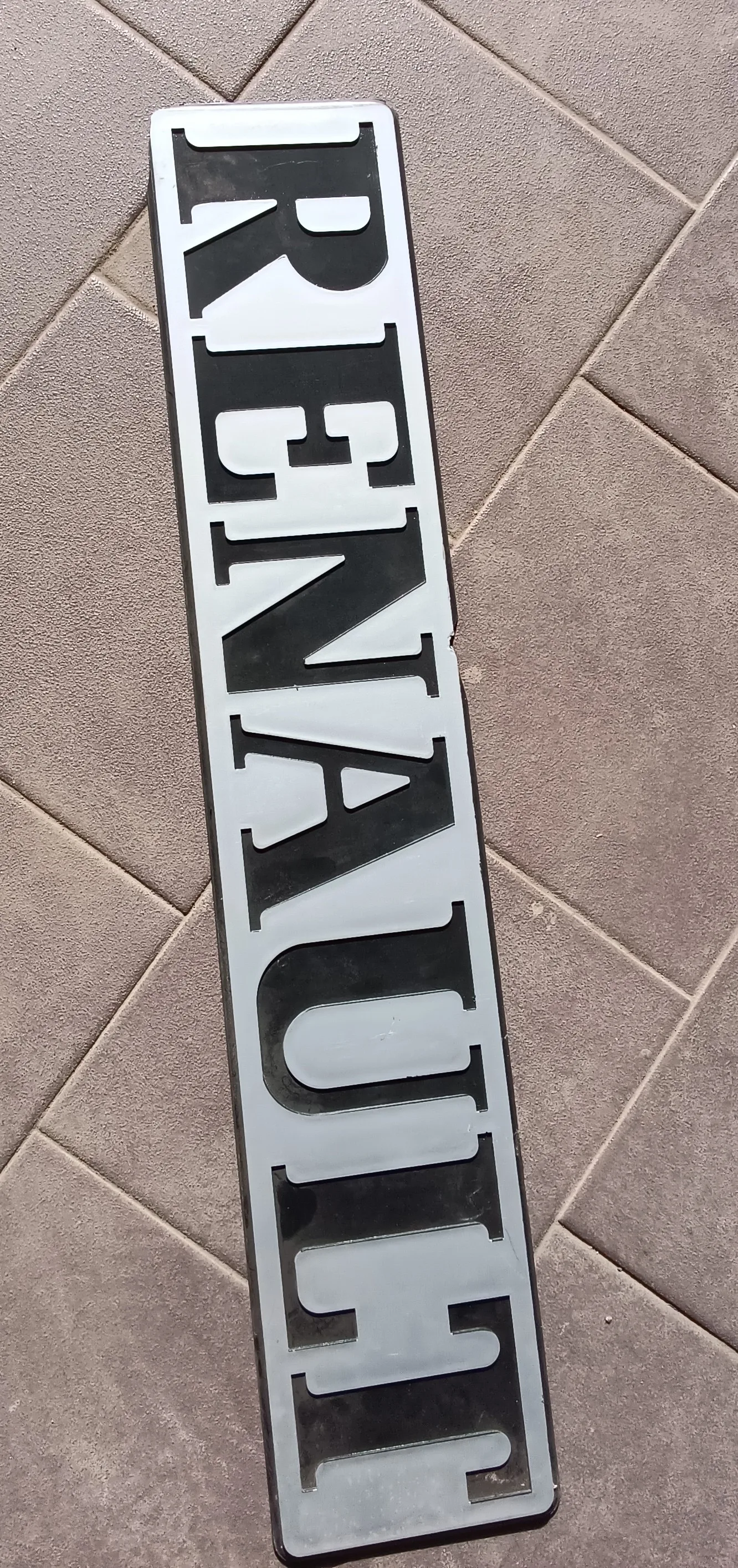 Monogramme RENAULT